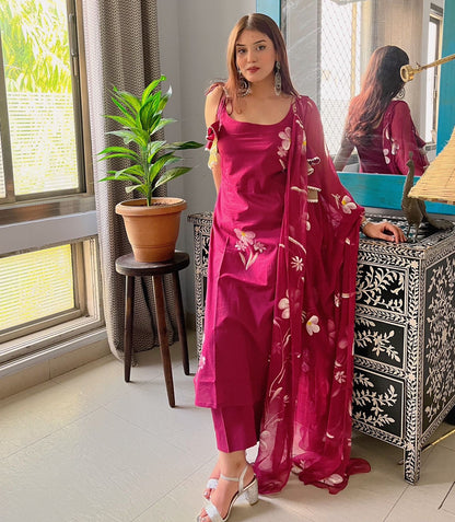 Gorgeous Pink Color Floral Handpainted Georgette Kurta Set With Tassels