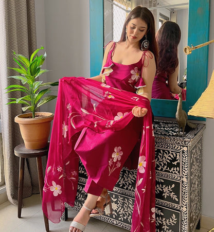 Gorgeous Pink Color Floral Handpainted Georgette Kurta Set With Tassels