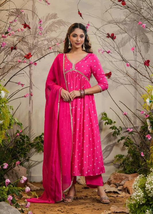 Beautifully designed that seamlessly combines tradition kurta set