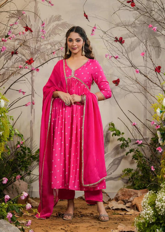 Beautifully designed that seamlessly combines tradition kurta set