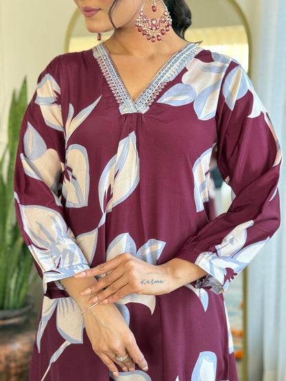 Beautifully designed that seamlessly combines tradition kurta set
