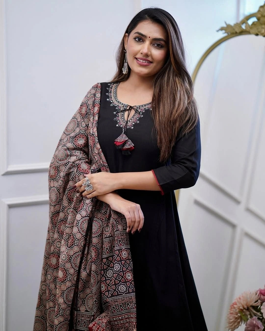 Beautifully designed that seamlessly combines tradition kurta set