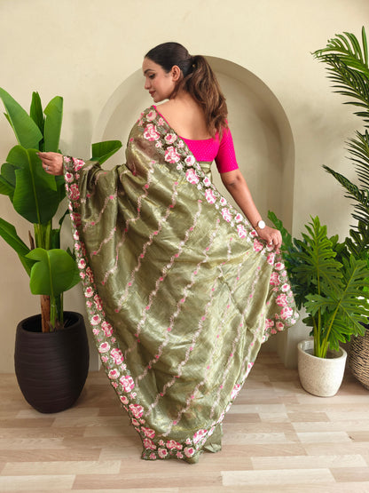 Delightful Crush Silk Mehndi Color Saree