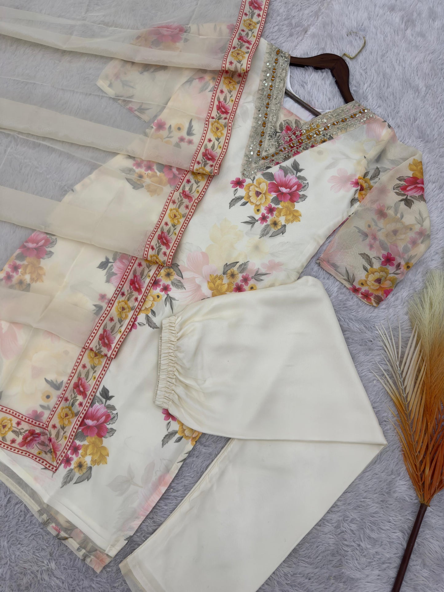 Elegant Digital Print White Color Salwar Suit