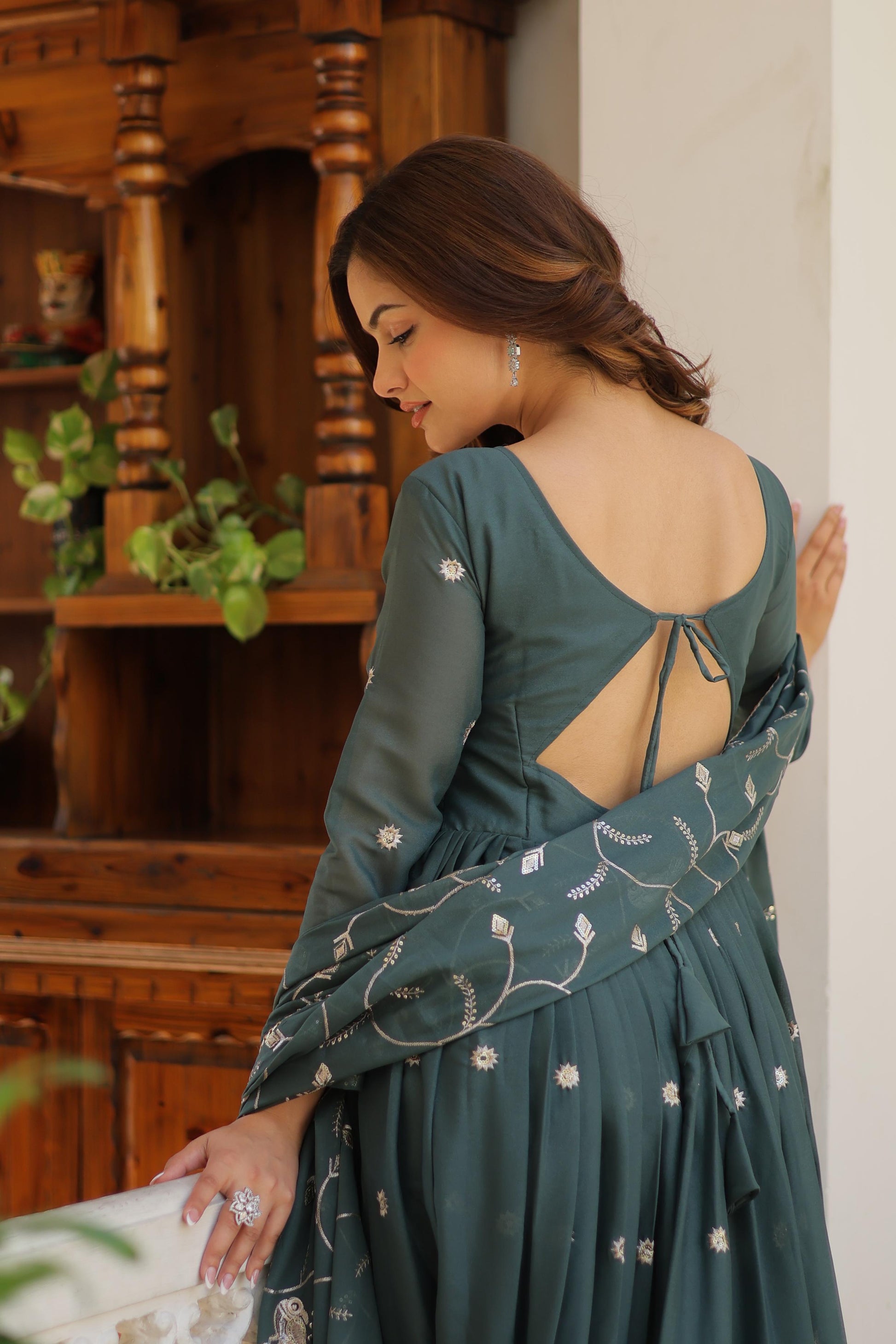 Fashionable Georgette Green Color Gown