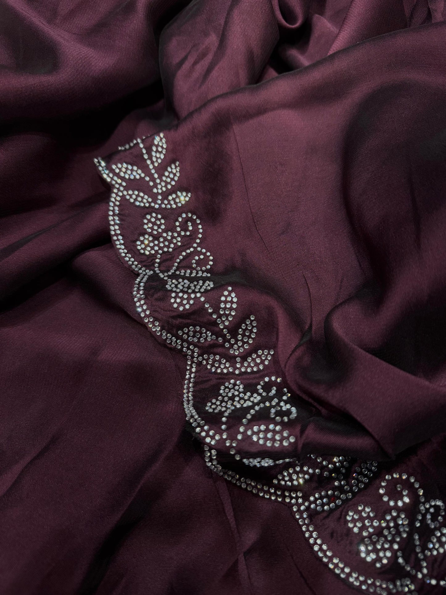 Innovative Heavy less Border Wine Color Saree