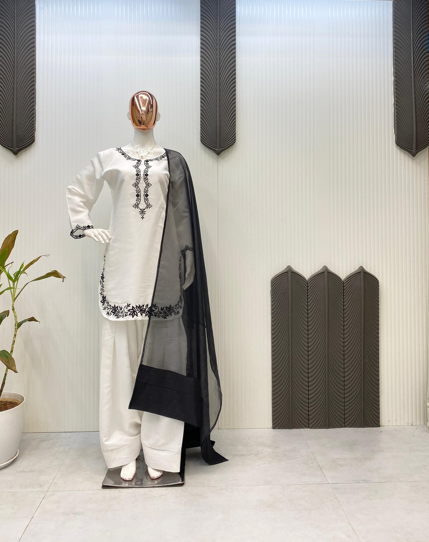 Stunning Roman Silk White Color Salwar Suit