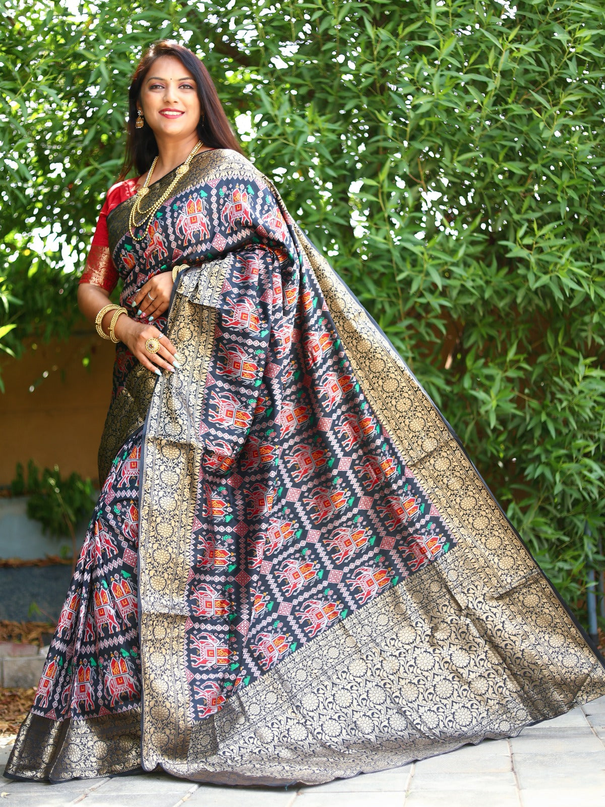 Patola Weaving Rich Pallu And Border Navy Blue Color Saree