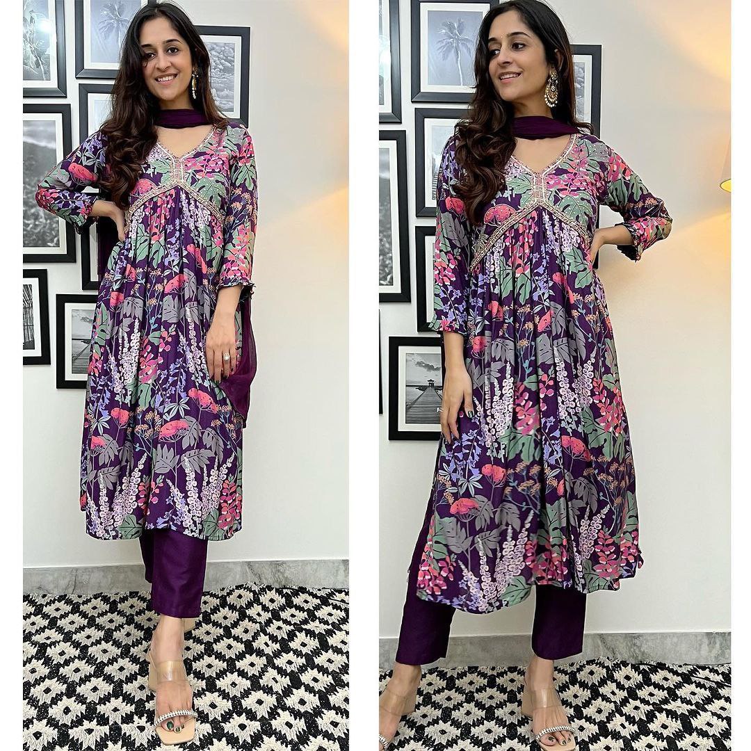 Naira Cut Multi Color Handwork Kurti Pair