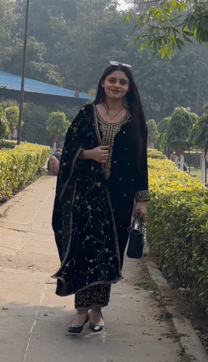 Party Wear Velvet Black Color Full Sleeve Salwar Suit