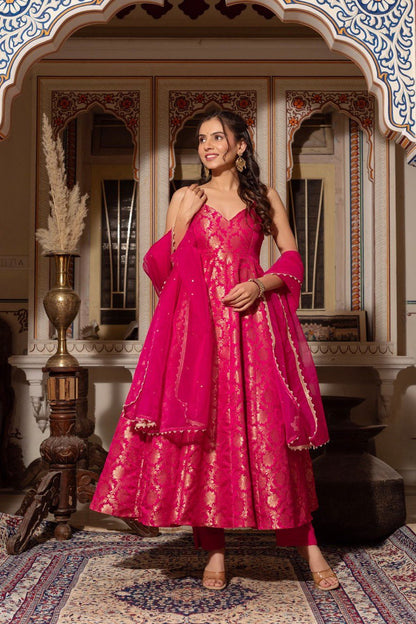 Stunning Jequard Weaveing Pink Color Gown