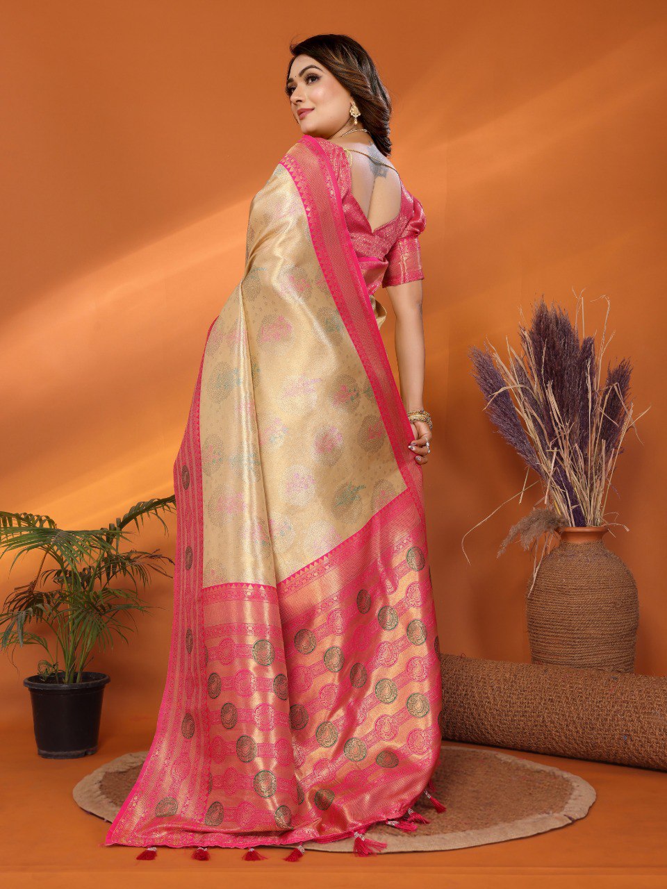 Presenting Paithani Banarasi Silk Gold & Pink Color Saree