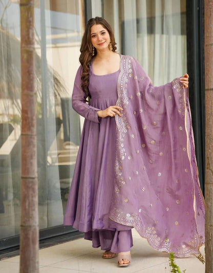 Lovely Fandy Silk Lavender Color Gown