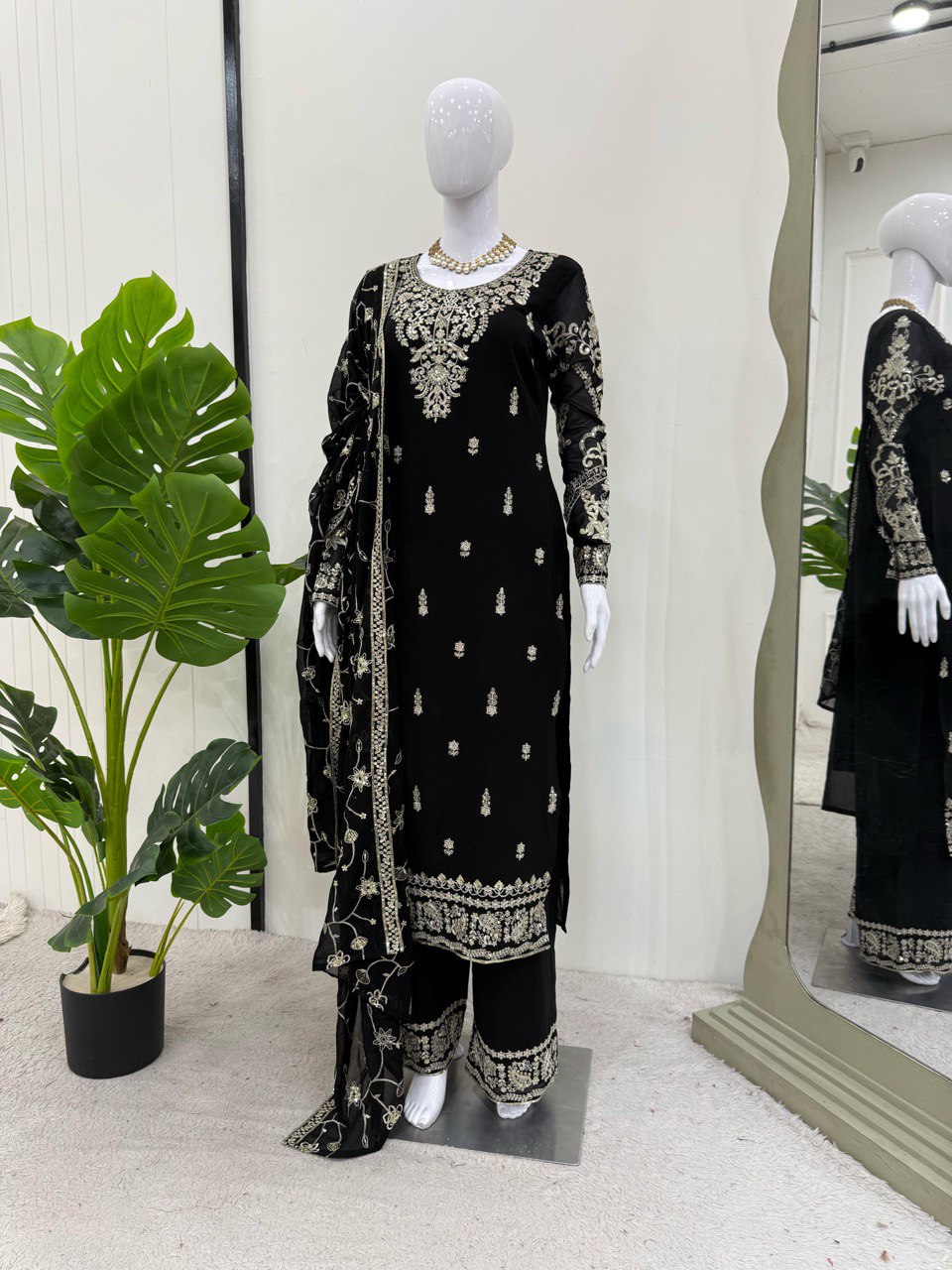 Decent Heavy Thread Work Black Salwar Suit