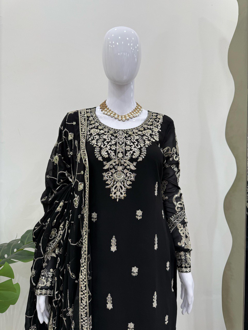 Decent Heavy Thread Work Black Salwar Suit
