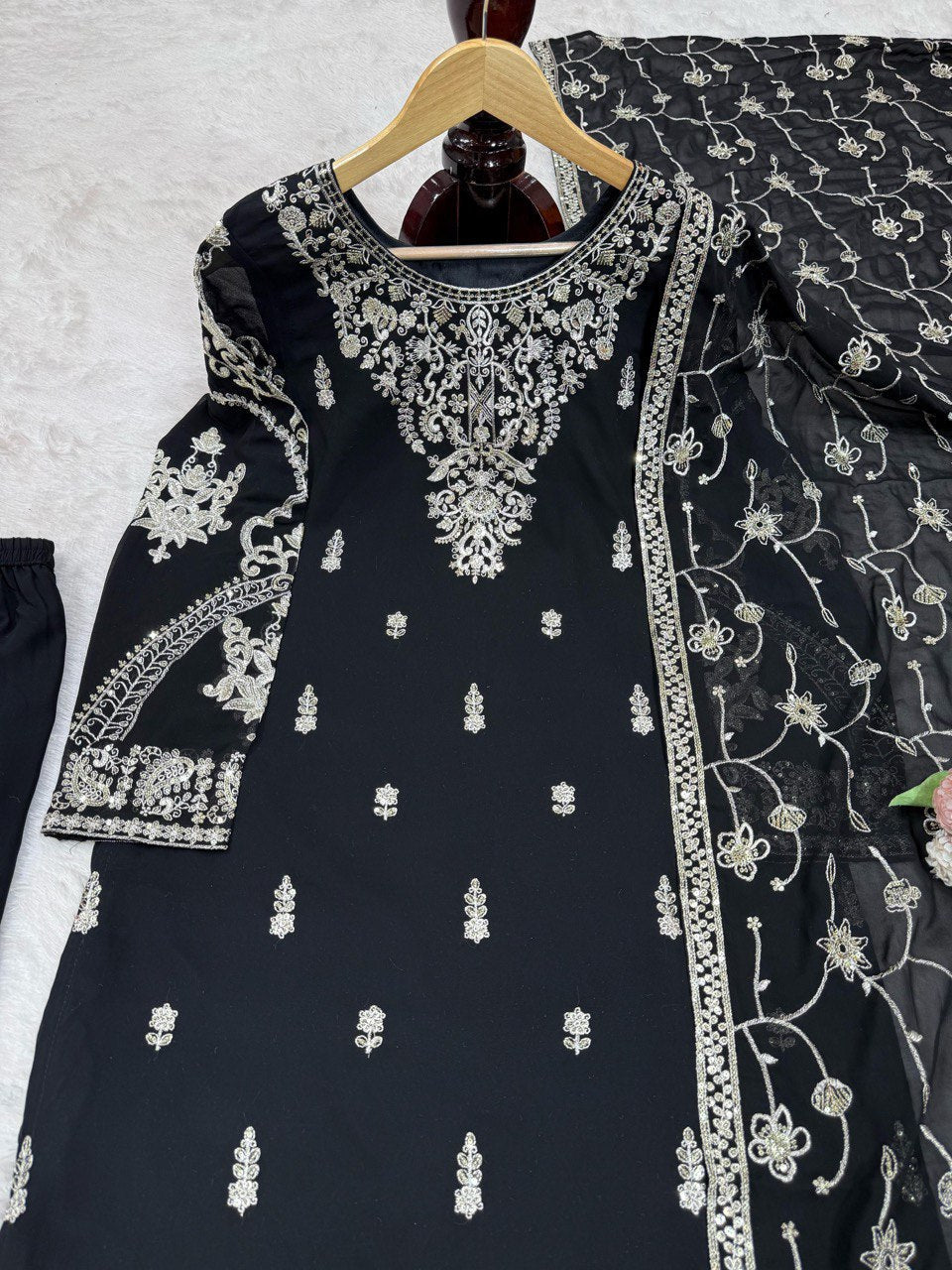 Decent Heavy Thread Work Black Salwar Suit