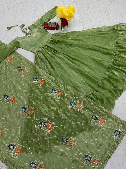 Imposing Heavy Green Color Gown