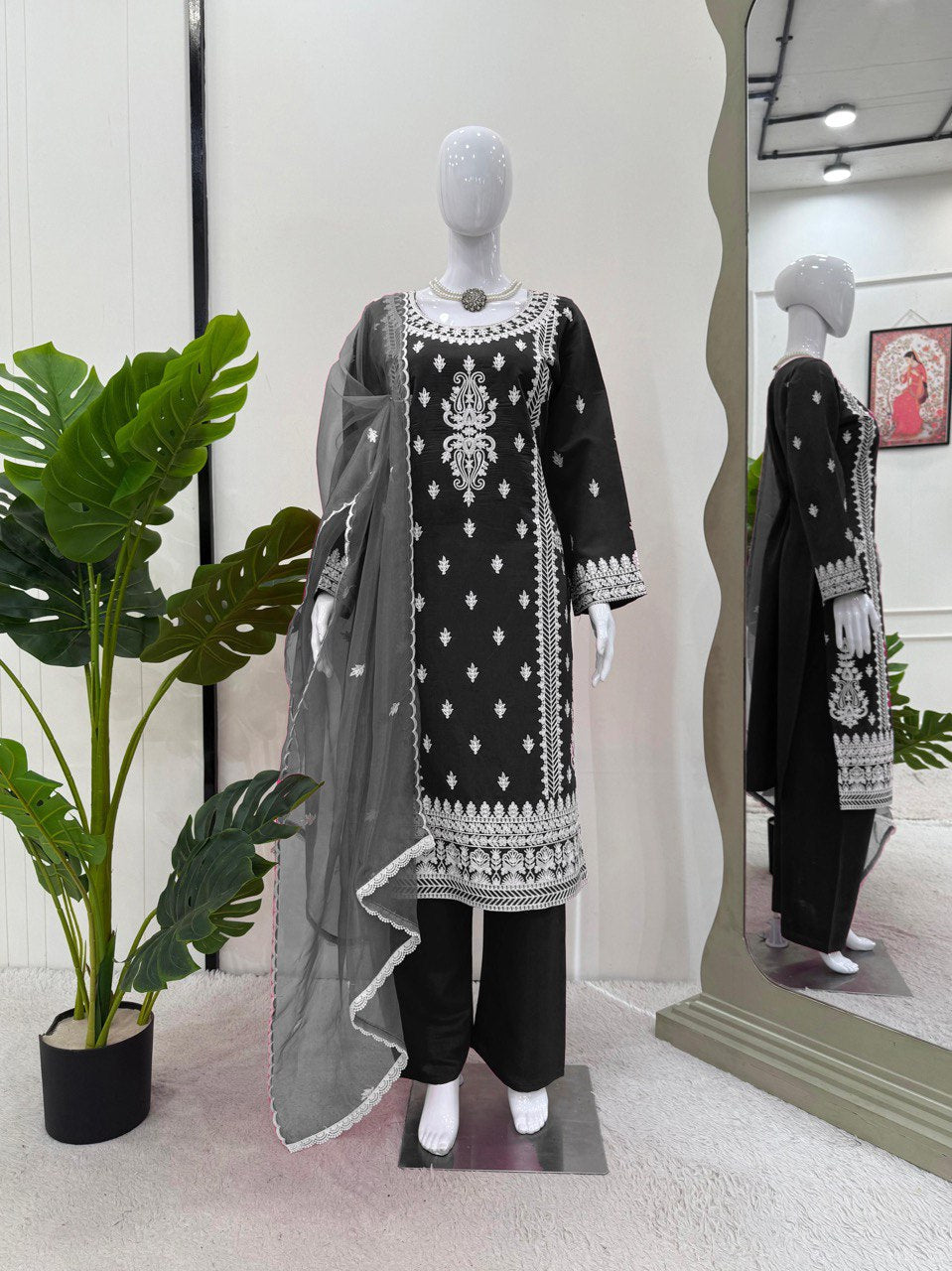 Beautiful Roman Silk Black Color Palazzo Suit