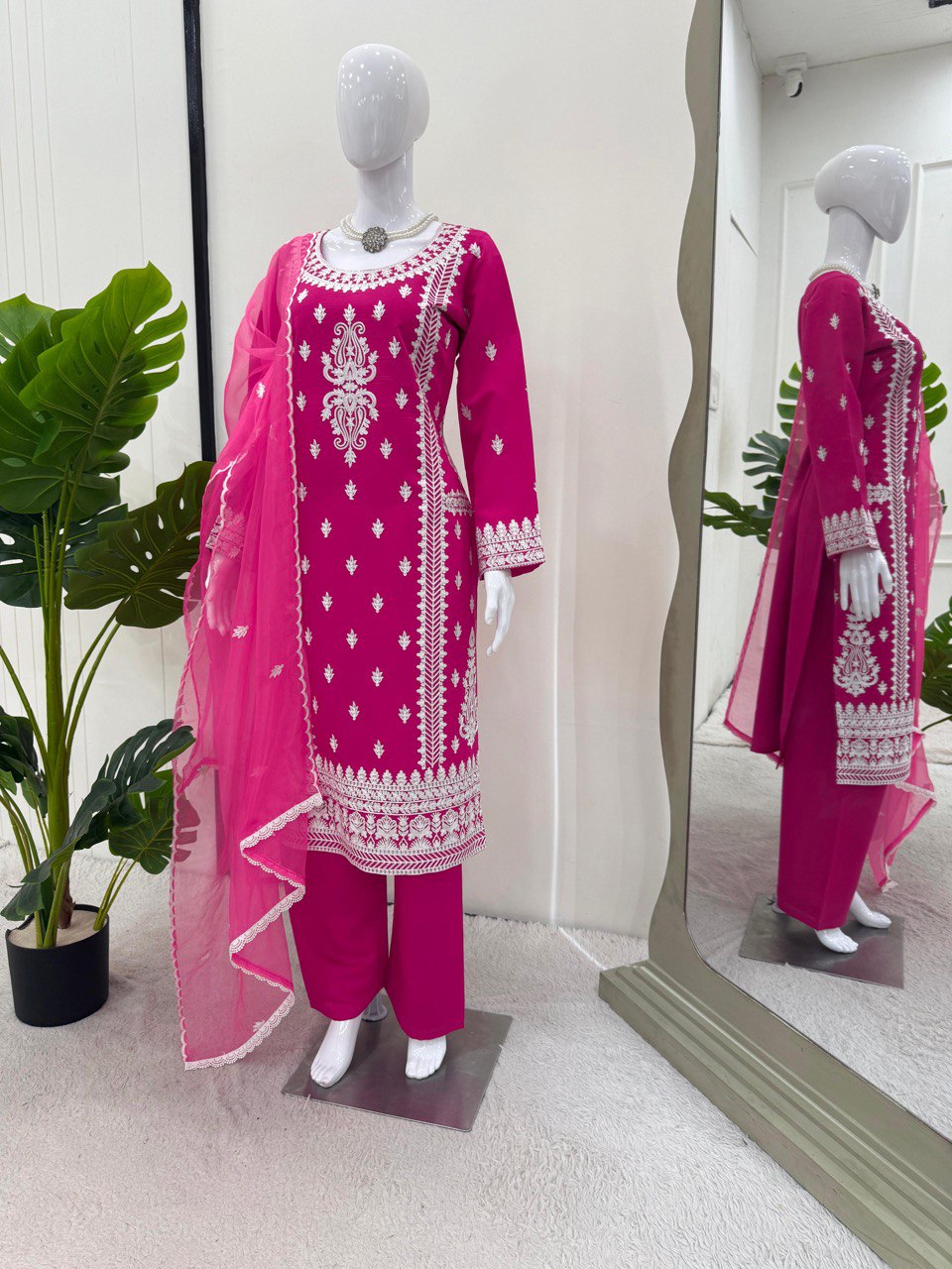 Beautiful Roman Silk Pink Color Palazzo Suit