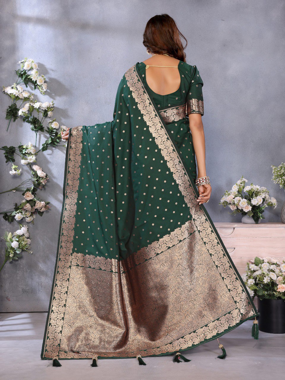 Green Color Traditional Banarasi Silk Rich Pallu Saree