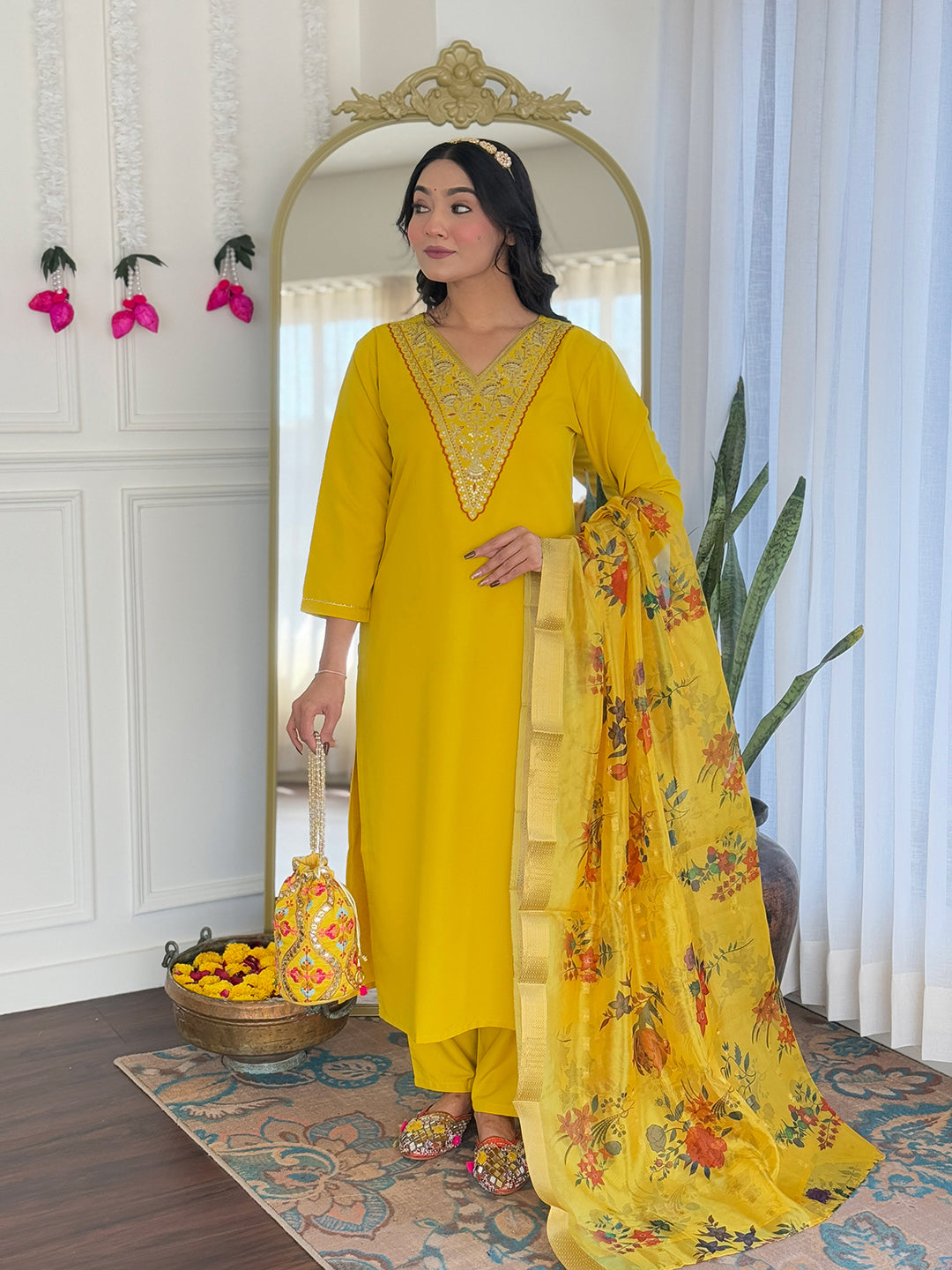 Beautifully designed that seamlessly combines tradition kurta set