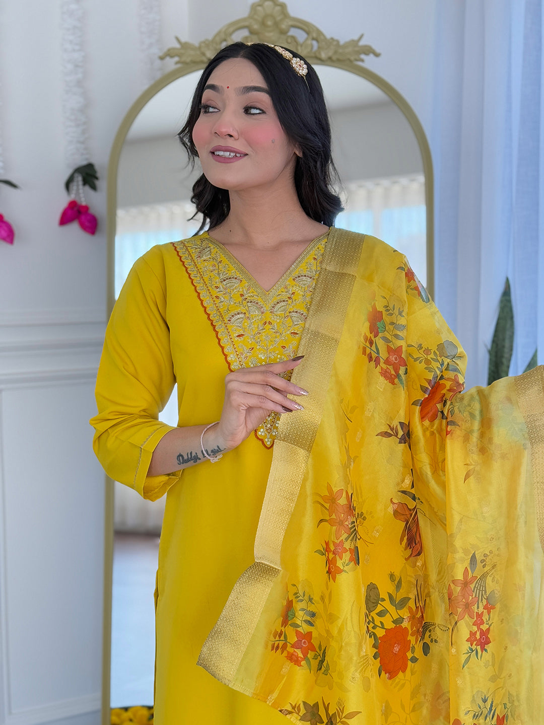 Beautifully designed that seamlessly combines tradition kurta set